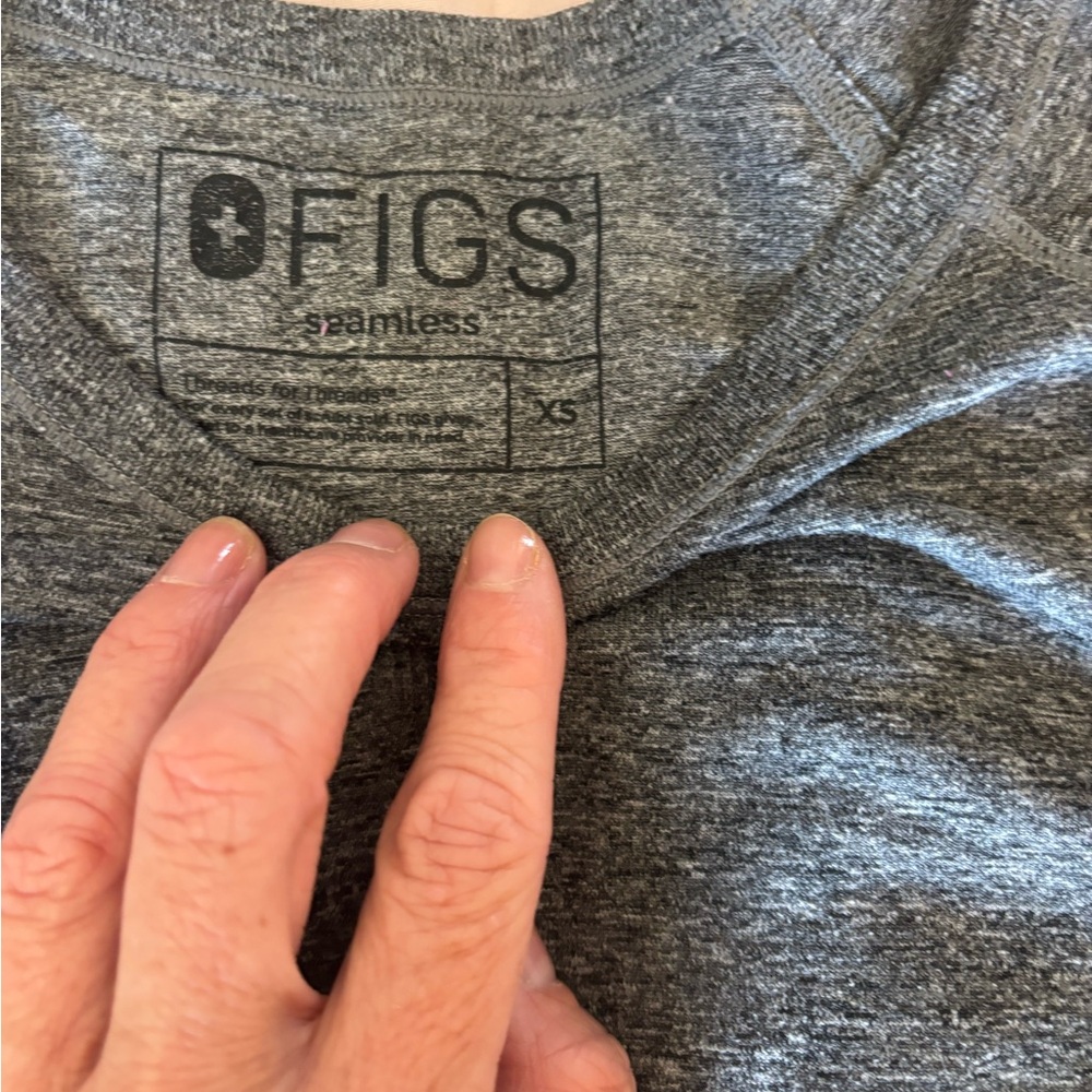 Figs Heather Gray Seamless Top